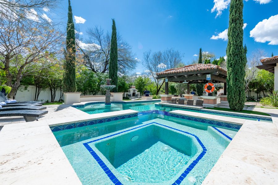 Lap pool